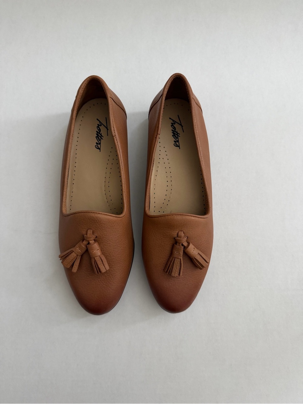 Trotters Chestnut Tassel Loafers